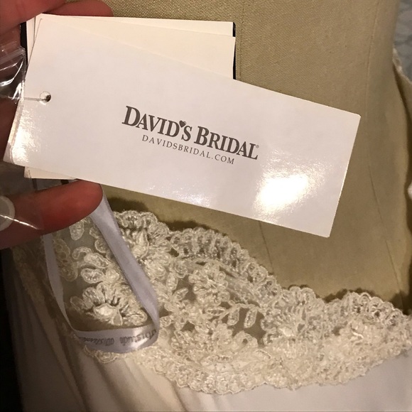 COPY - Wedding Dress - Picture 2 of 8